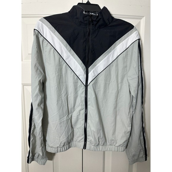 PINK Victoria's Secret Black Logo Zip Windbreaker Jacket Black White Gray XS - Picture 13 of 16